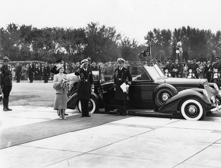  Lincoln Model K Convertible Sedan by LeBaron 1939 года  (фото 2 из 28)